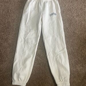 Edikted Women White Joggers/sweatpants. New and never worn.